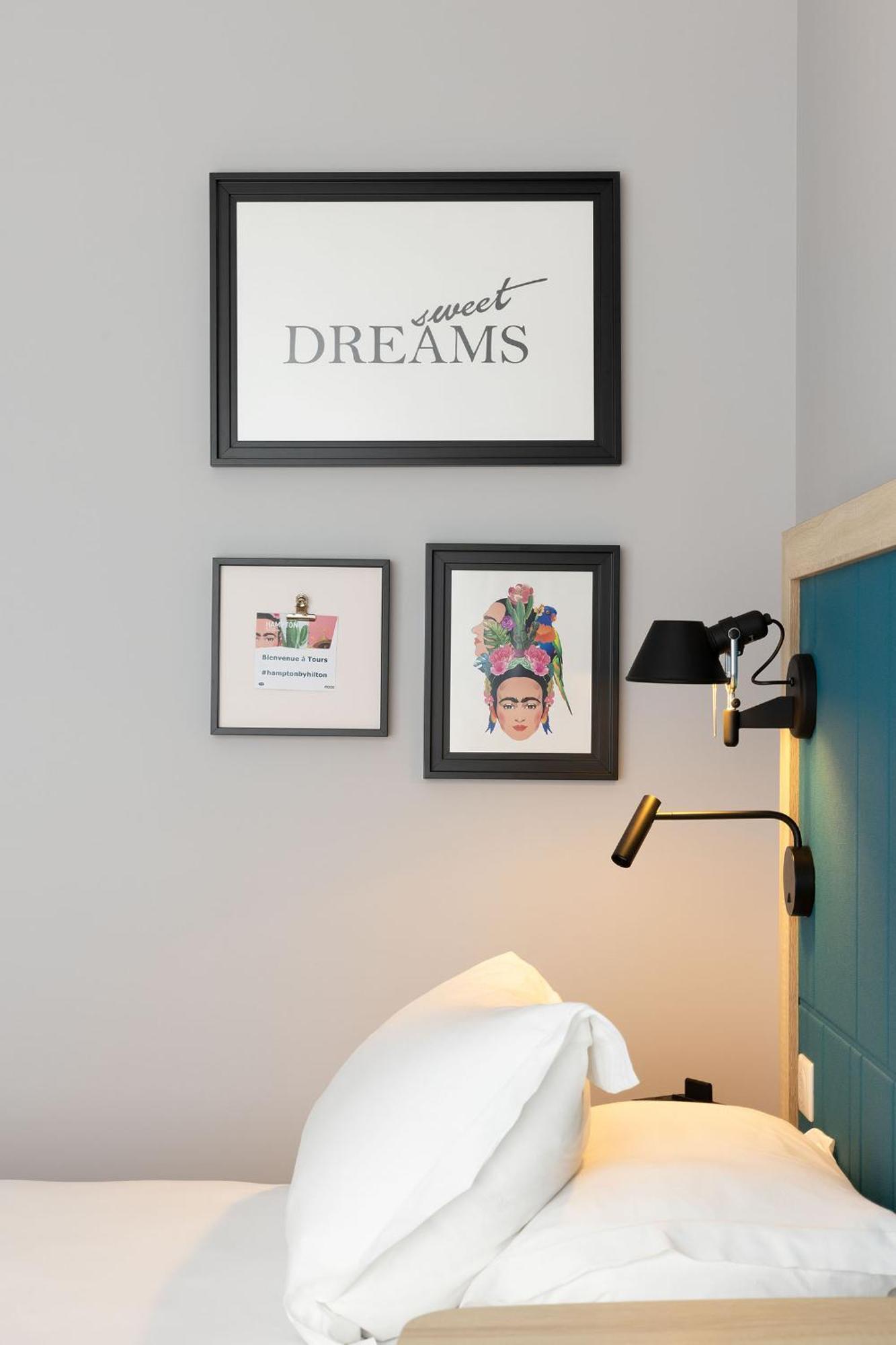 Отель Hampton By Hilton Tours Centre, France Экстерьер фото
