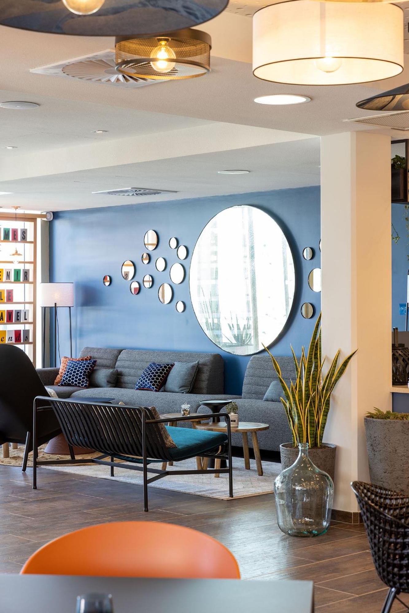 Отель Hampton By Hilton Tours Centre, France Экстерьер фото